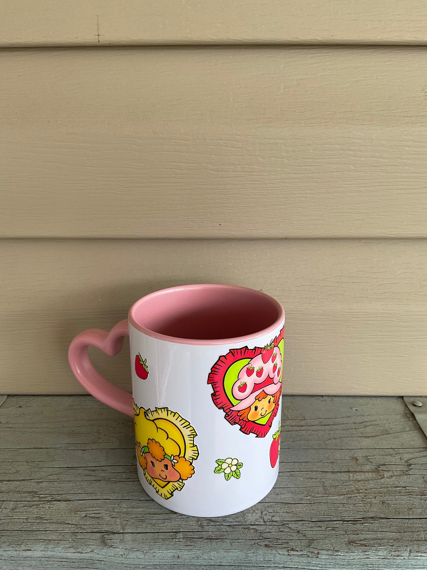 Strawberry nostalgia heart coffee mug
