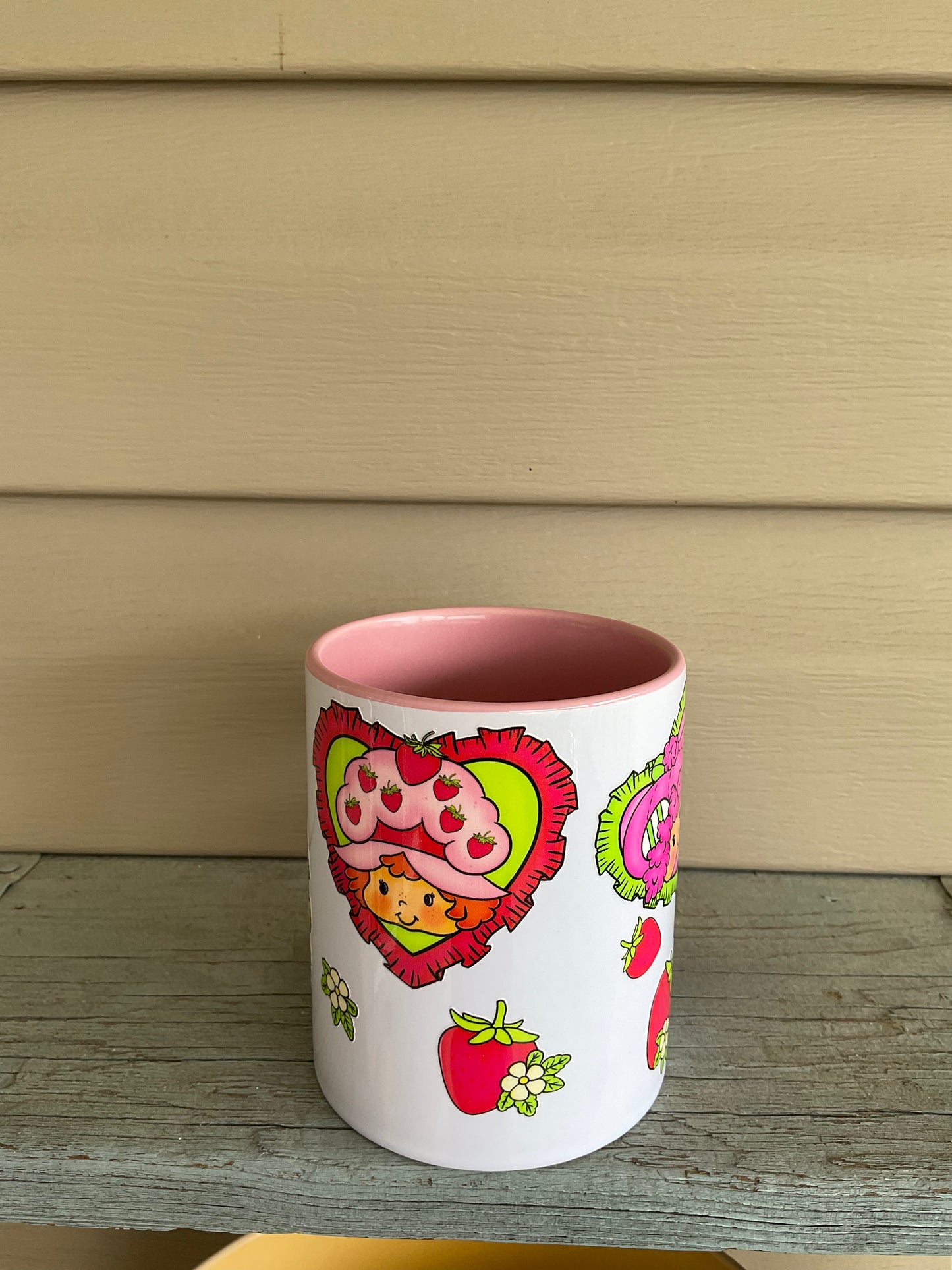 Strawberry nostalgia heart coffee mug