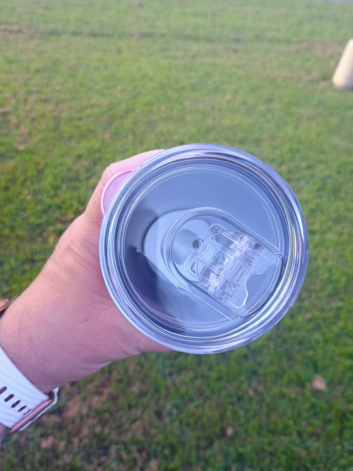 Pink Diamonds and Bow 20 o tumbler