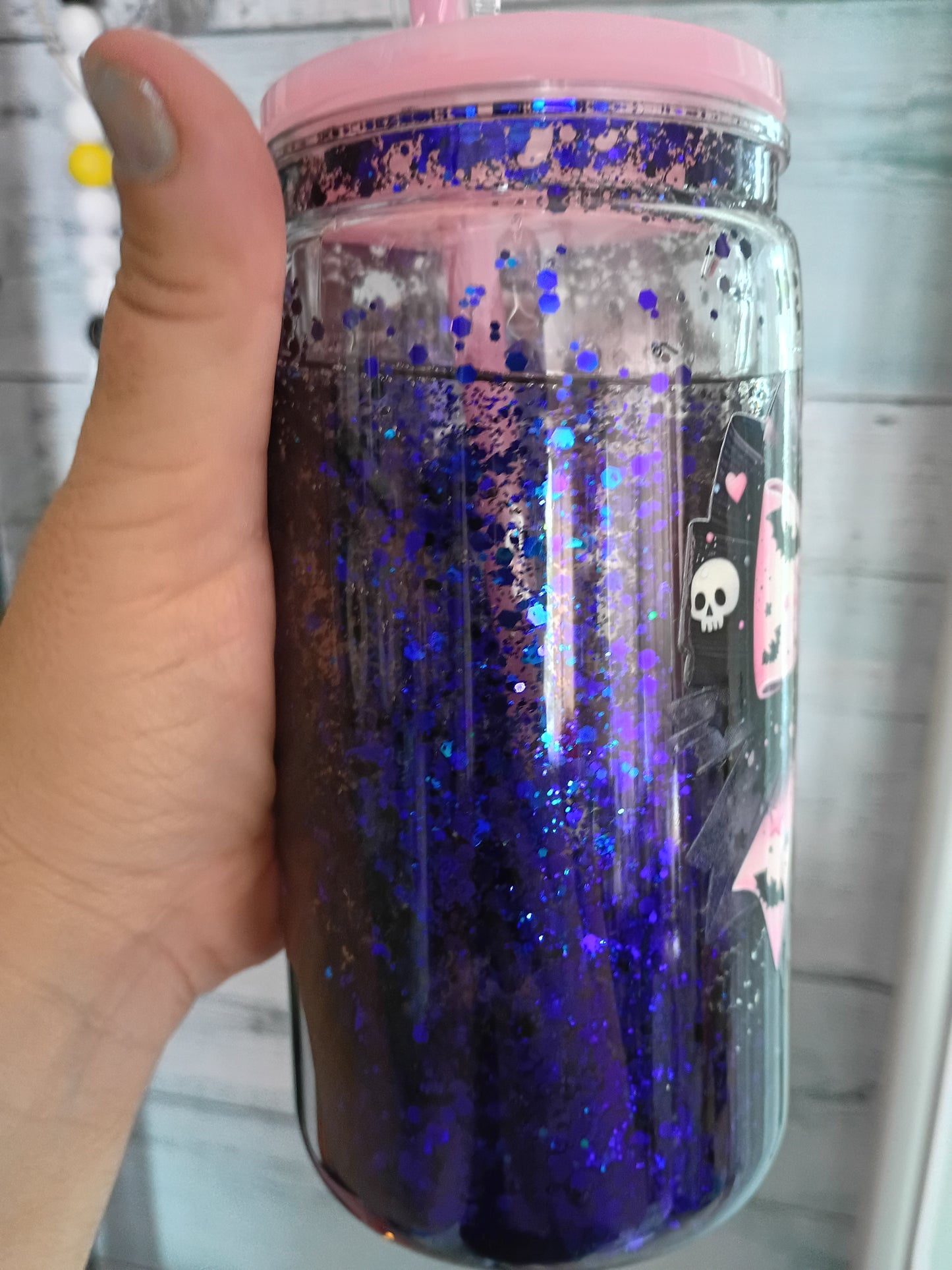 Spooky Pink Skull Bow Snow Globe Plastic Can – Glitter Tumbler with Straw